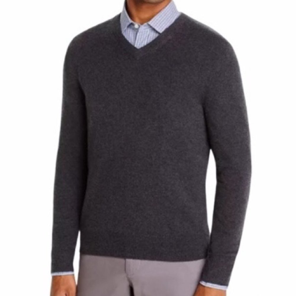 Men's Store Bloomingdale's Cashmere V-Neck Sweater